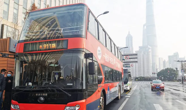 熱議：上海772公里軌交路網(wǎng)承擔(dān)超6成公共交通運(yùn)量，公交車(chē)如何擺脫地鐵“備胎”地位？