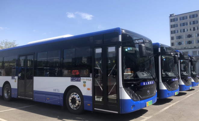 順義公交率先實現(xiàn)運營車輛100%新能源化，更新配置急救設(shè)備