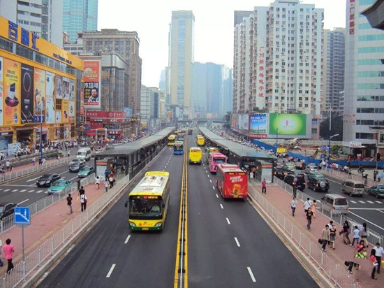 袁建光：客流持續(xù)下降，地面公交困在何方？——路權優(yōu)先、路網(wǎng)優(yōu)化是破解之良方(圖6)